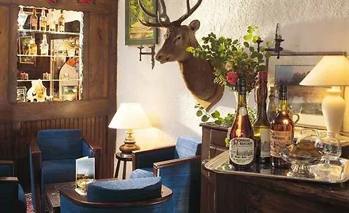 TréguncDomaine Les Grandes Roches住宿加早餐旅馆 住宿加早餐酒店