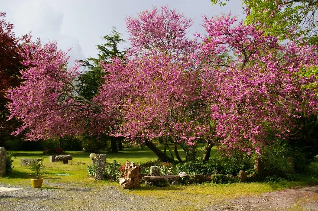 TréguncDomaine Les Grandes Roches住宿加早餐旅馆 3*, Trégunc